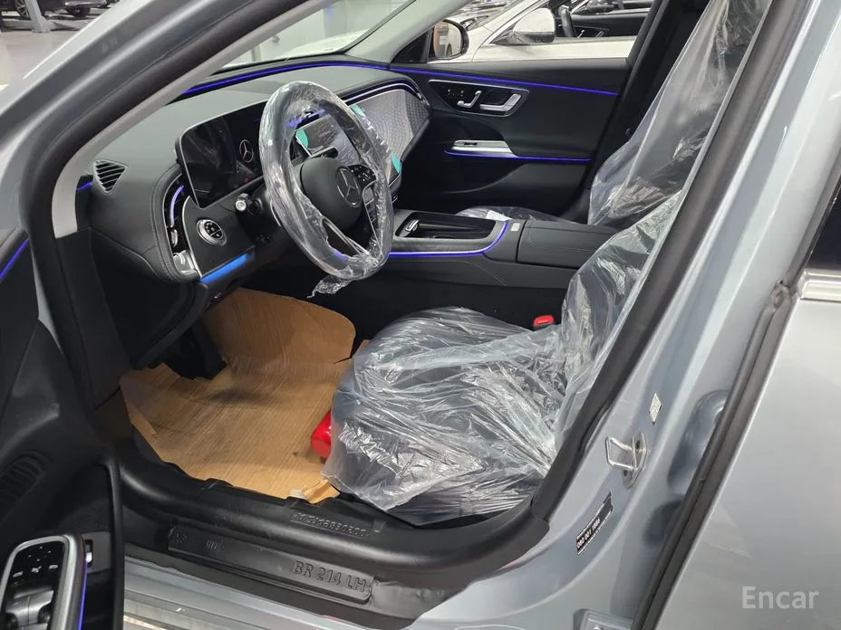 Фото 2 - Mercedes-Benz E-Class