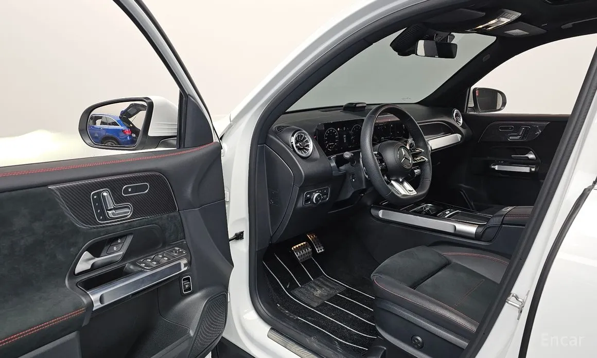 Фото 10 - Mercedes-Benz GLB-Class