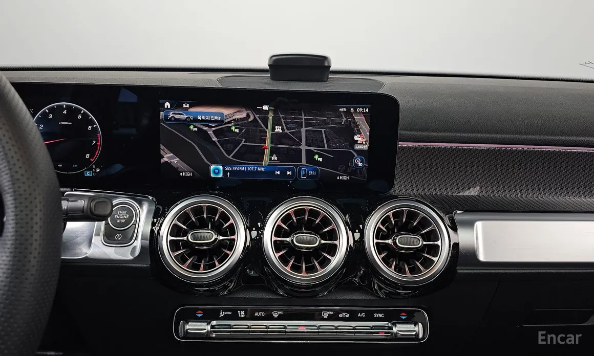 Фото 14 - Mercedes-Benz GLB-Class