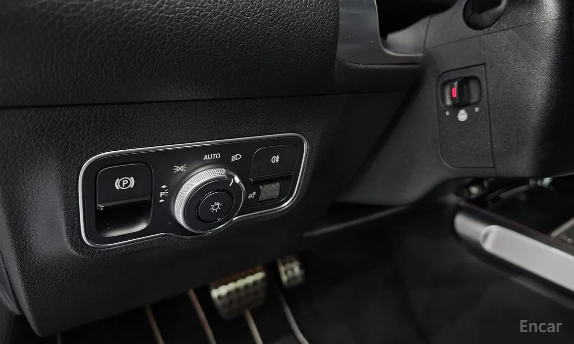 Фото 18 - Mercedes-Benz GLB-Class