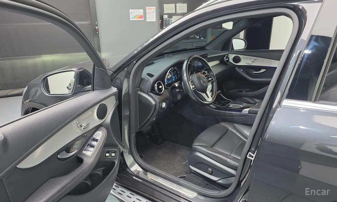 Фото 10 - Mercedes-Benz GLC-Class