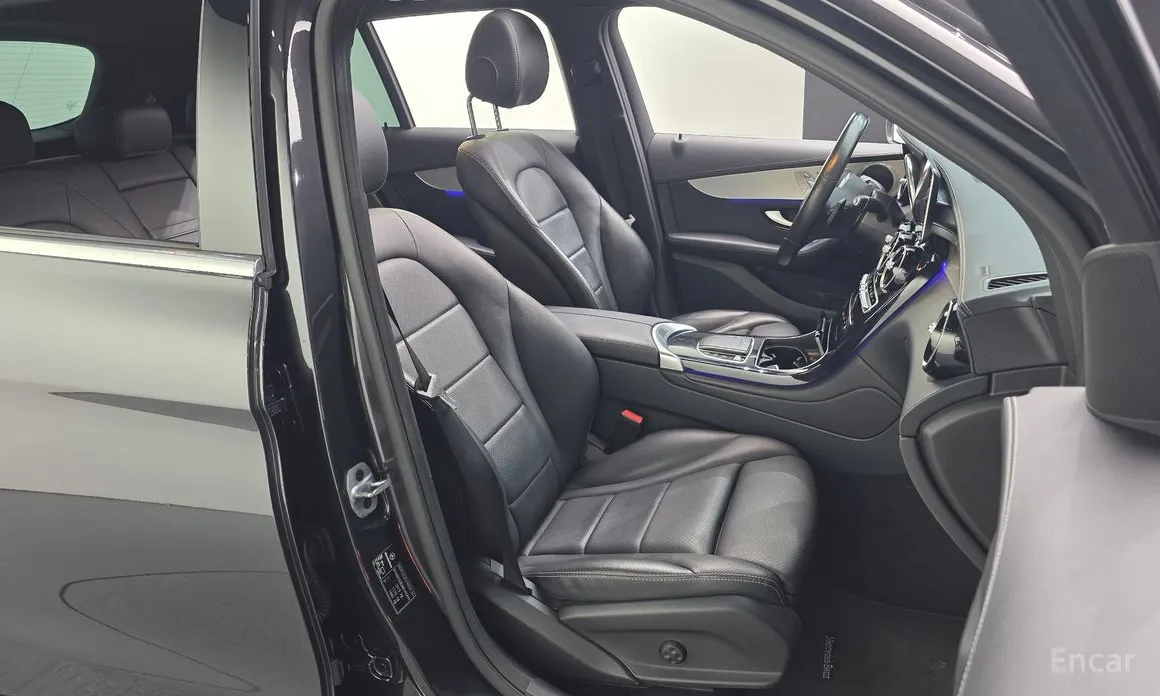 Фото 12 - Mercedes-Benz GLC-Class