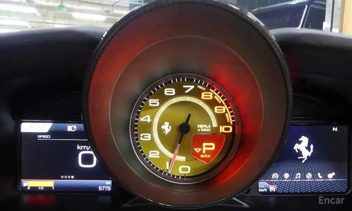 Фото 6 - Ferrari F8