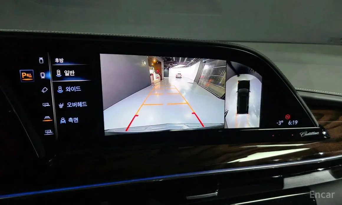 Фото 15 - Cadillac Escalade