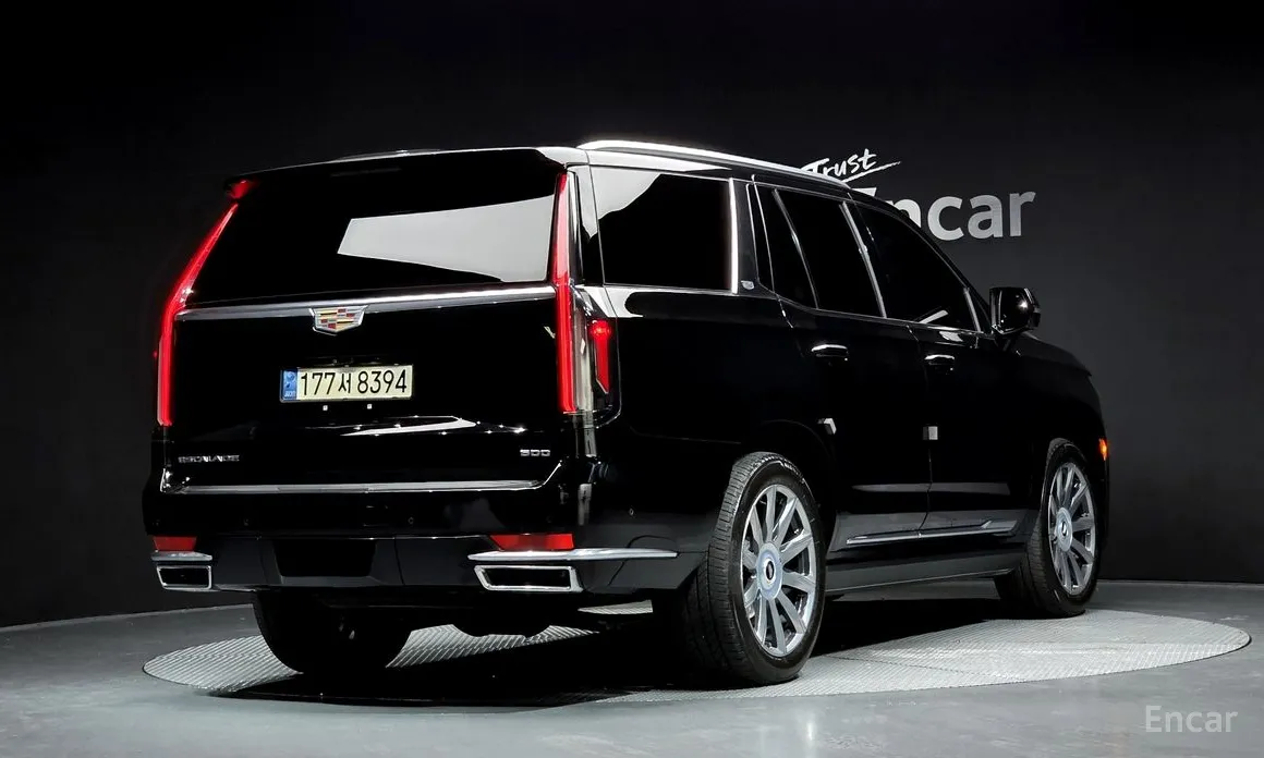 Фото 2 - Cadillac Escalade