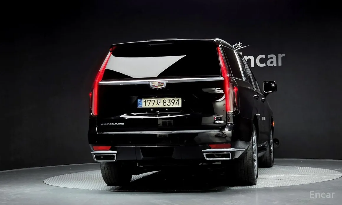 Фото 4 - Cadillac Escalade