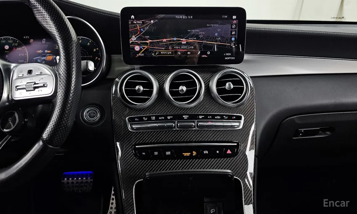 Фото 14 - Mercedes-Benz GLC-Class