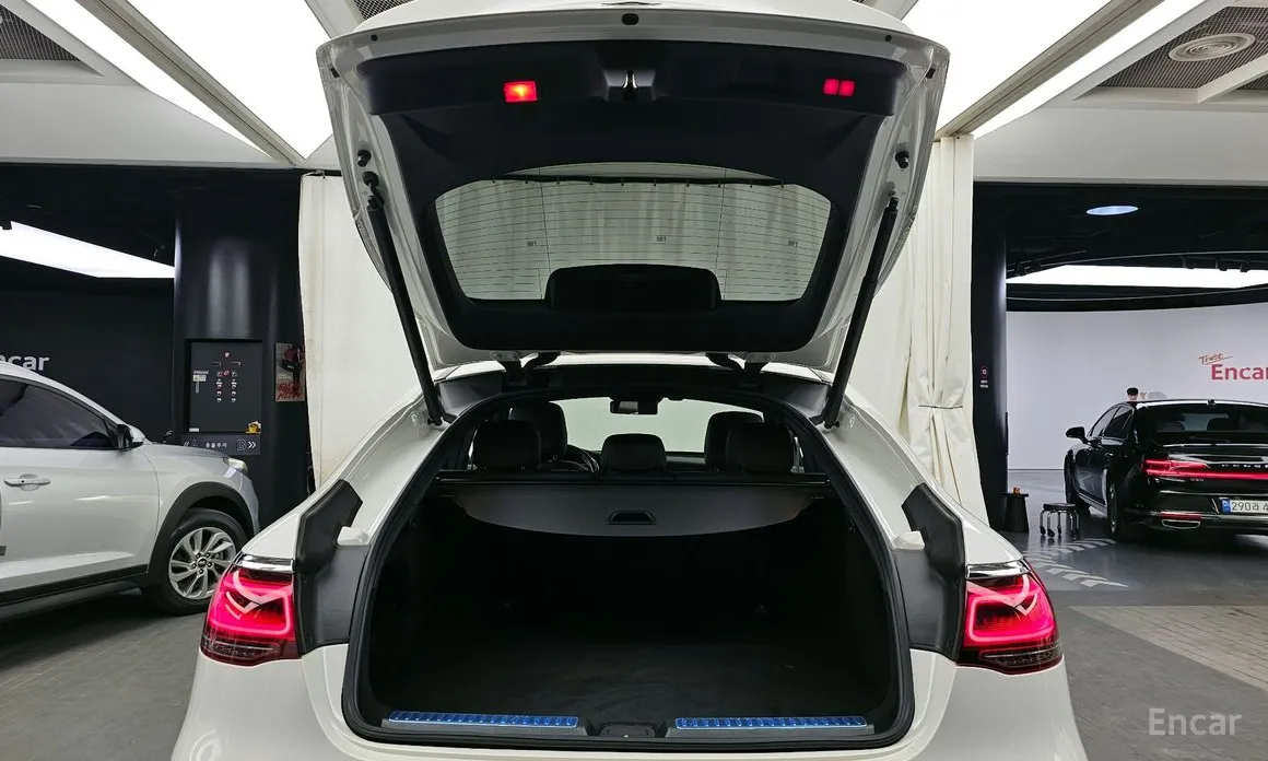 Фото 20 - Mercedes-Benz GLC-Class