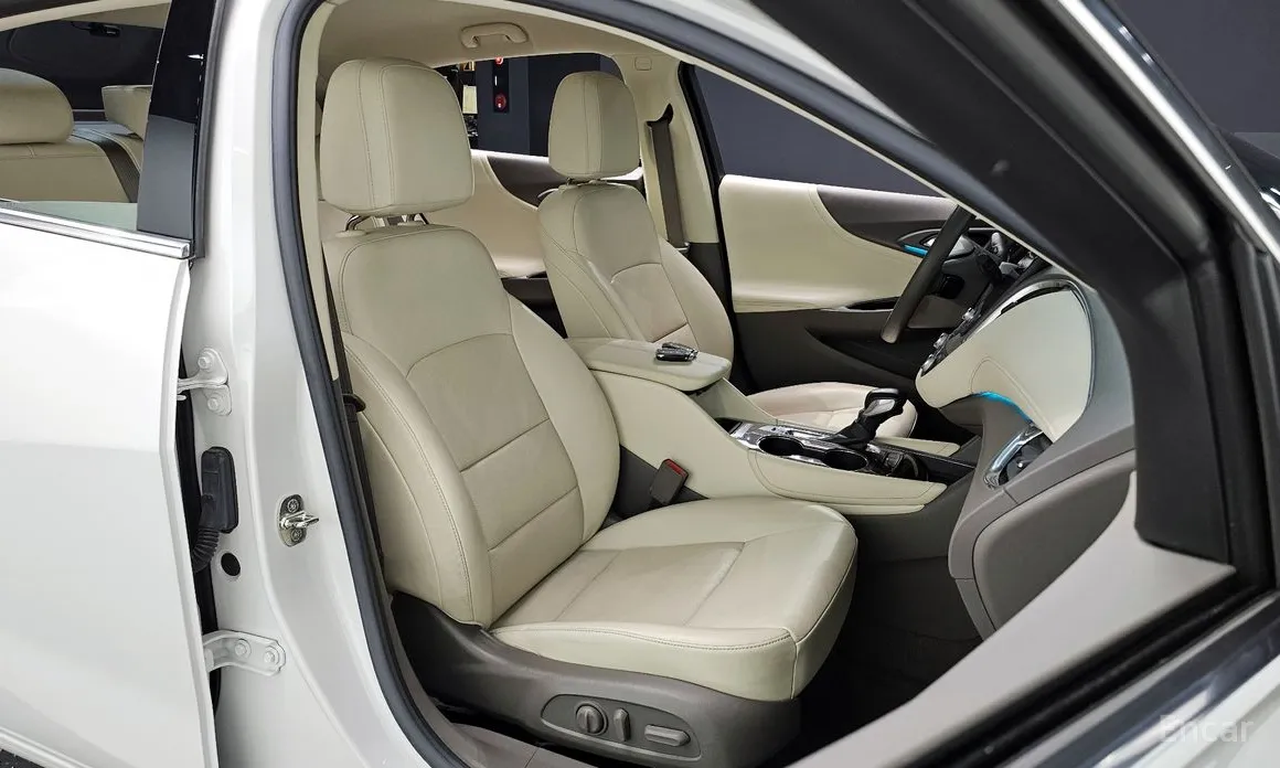 Фото 10 - Chevrolet Malibu