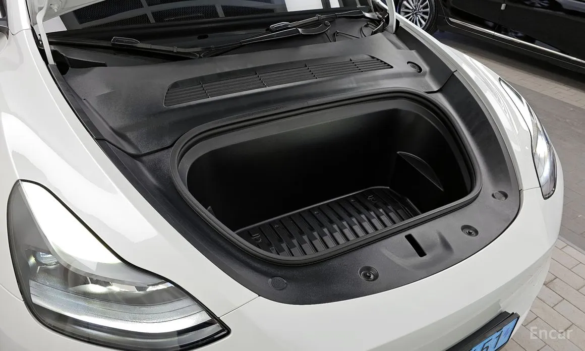 Фото 6 - Tesla Model Y