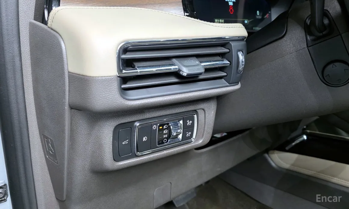 Фото 17 - Lincoln Corsair