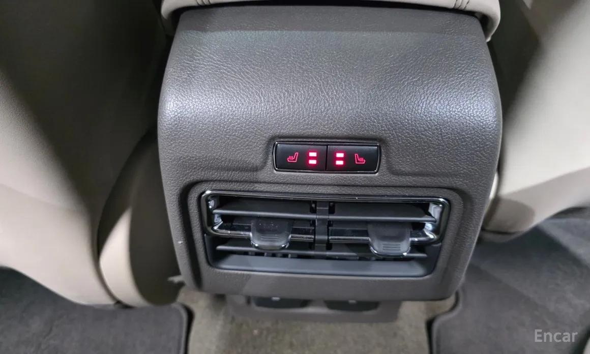 Фото 19 - Lincoln Corsair