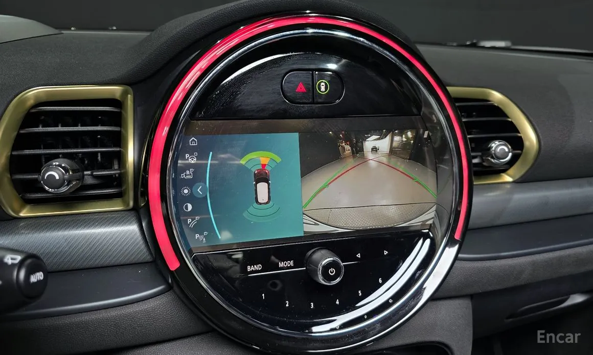 Фото 15 - Mini Clubman