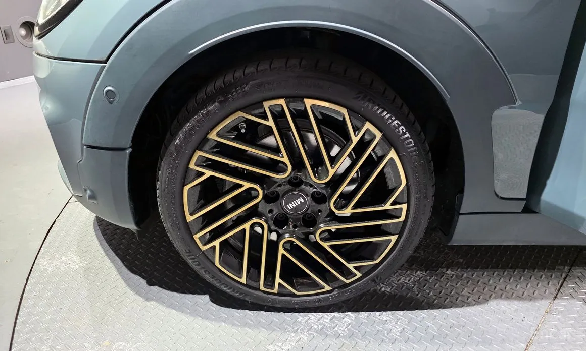 Фото 5 - Mini Clubman