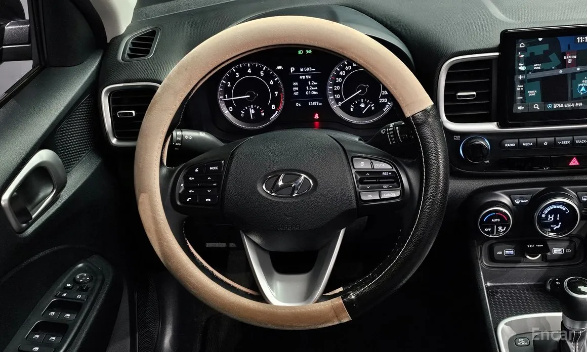 Фото 14 - Hyundai Venue