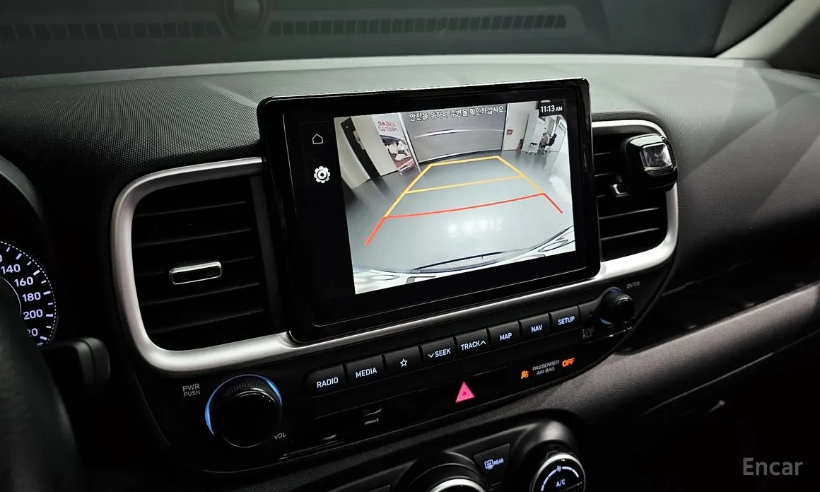 Фото 16 - Hyundai Venue