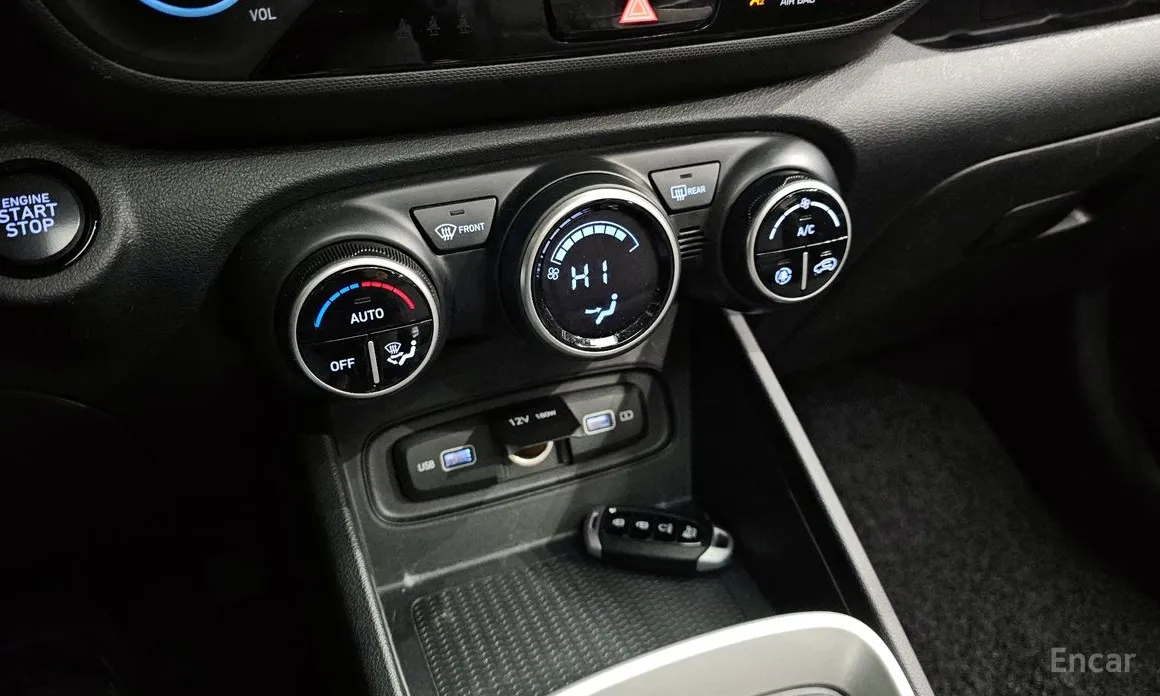 Фото 17 - Hyundai Venue