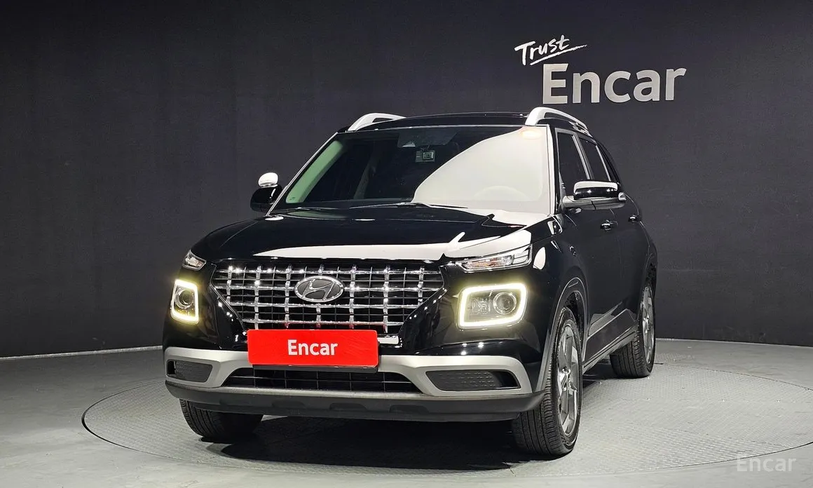 Фото 3 - Hyundai Venue