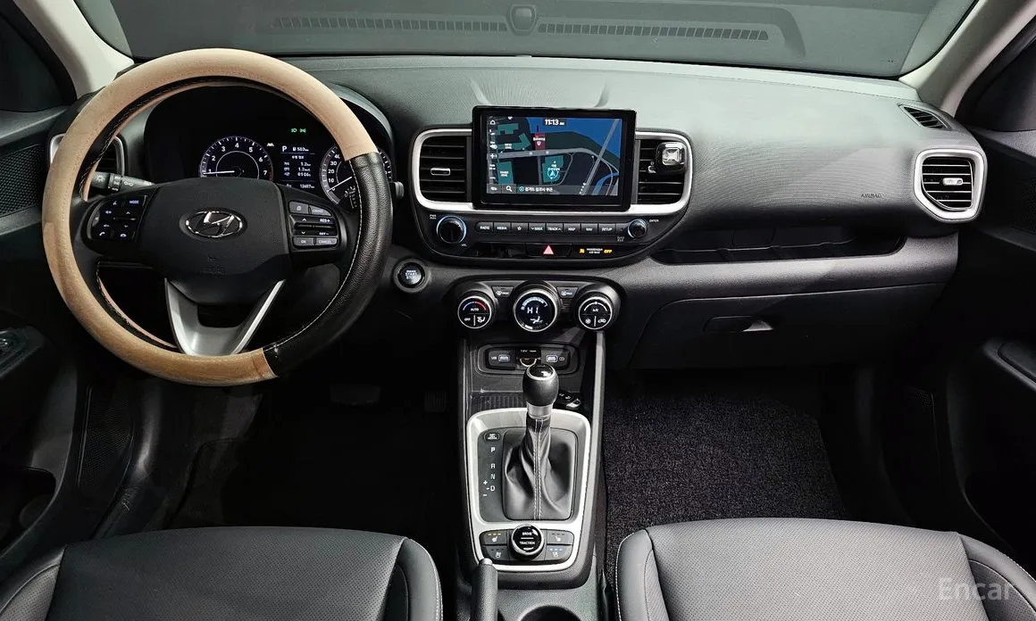 Фото 7 - Hyundai Venue