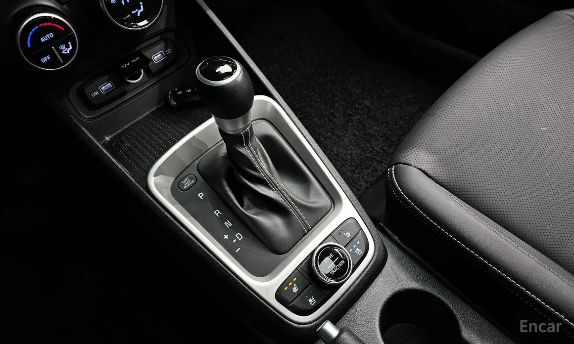 Фото 9 - Hyundai Venue