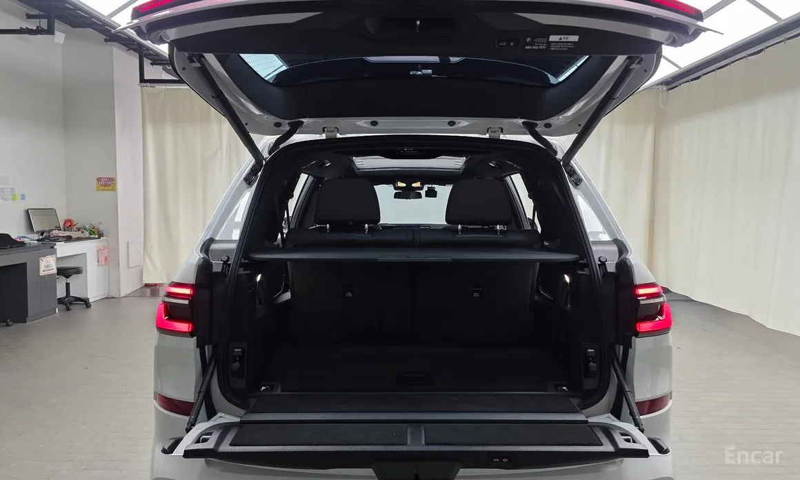 Фото 20 - BMW X7