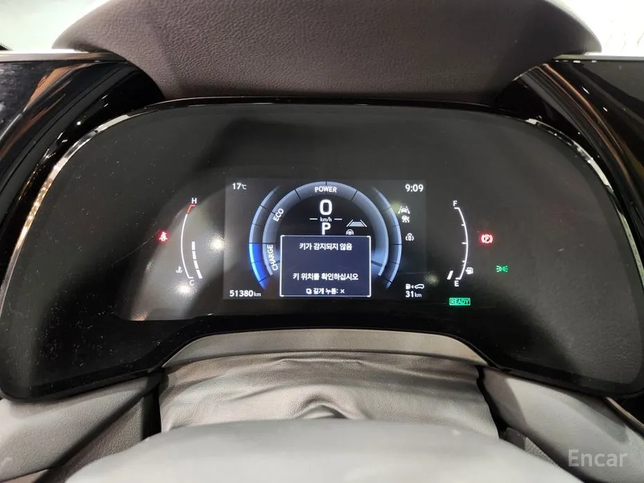 Фото 11 - Lexus RX