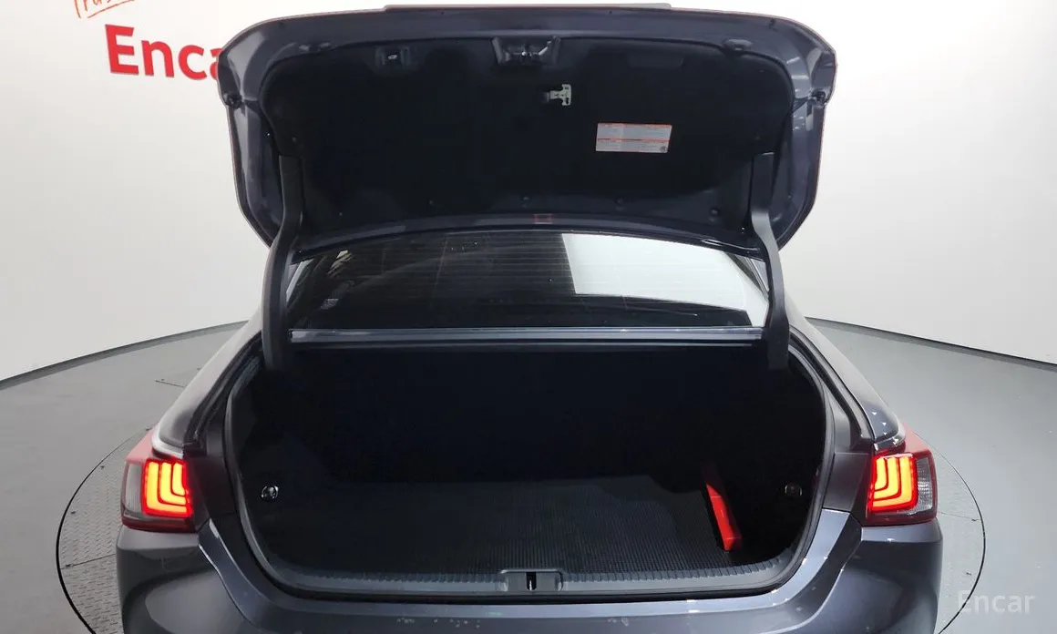 Фото 20 - Lexus ES