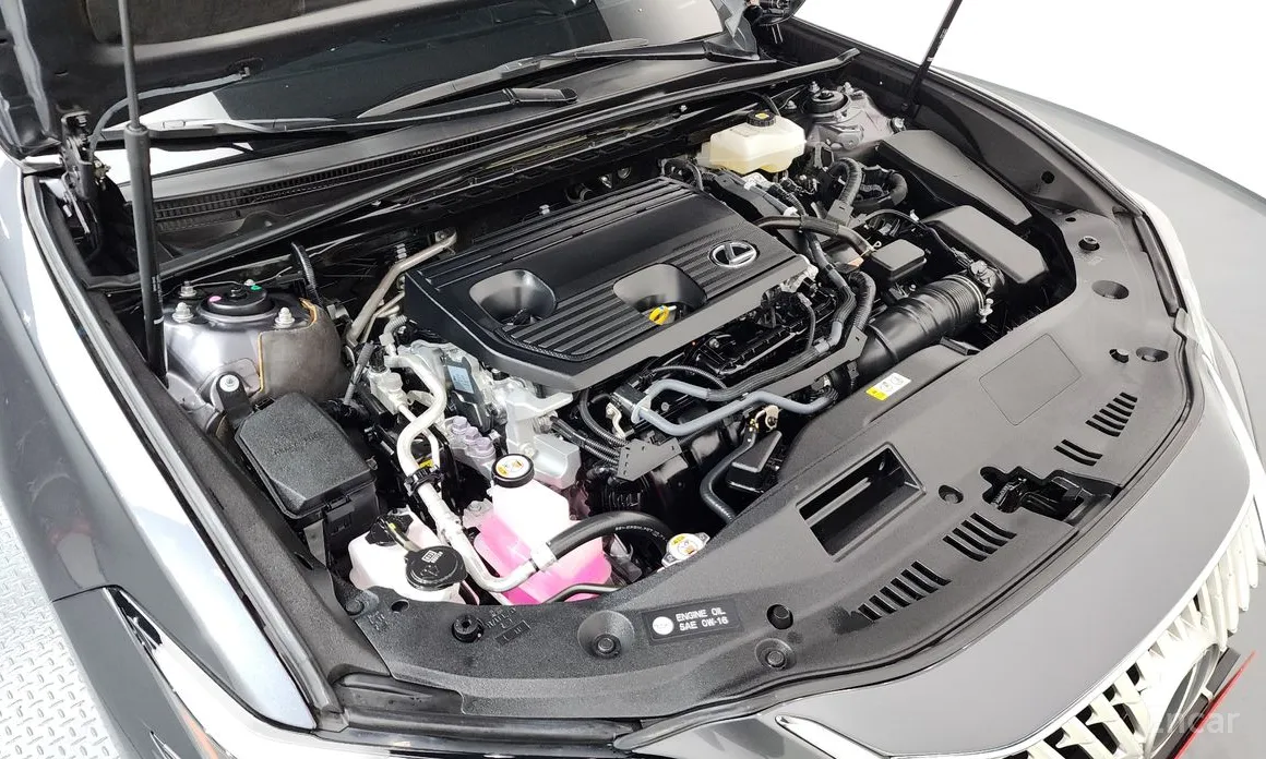 Фото 6 - Lexus ES