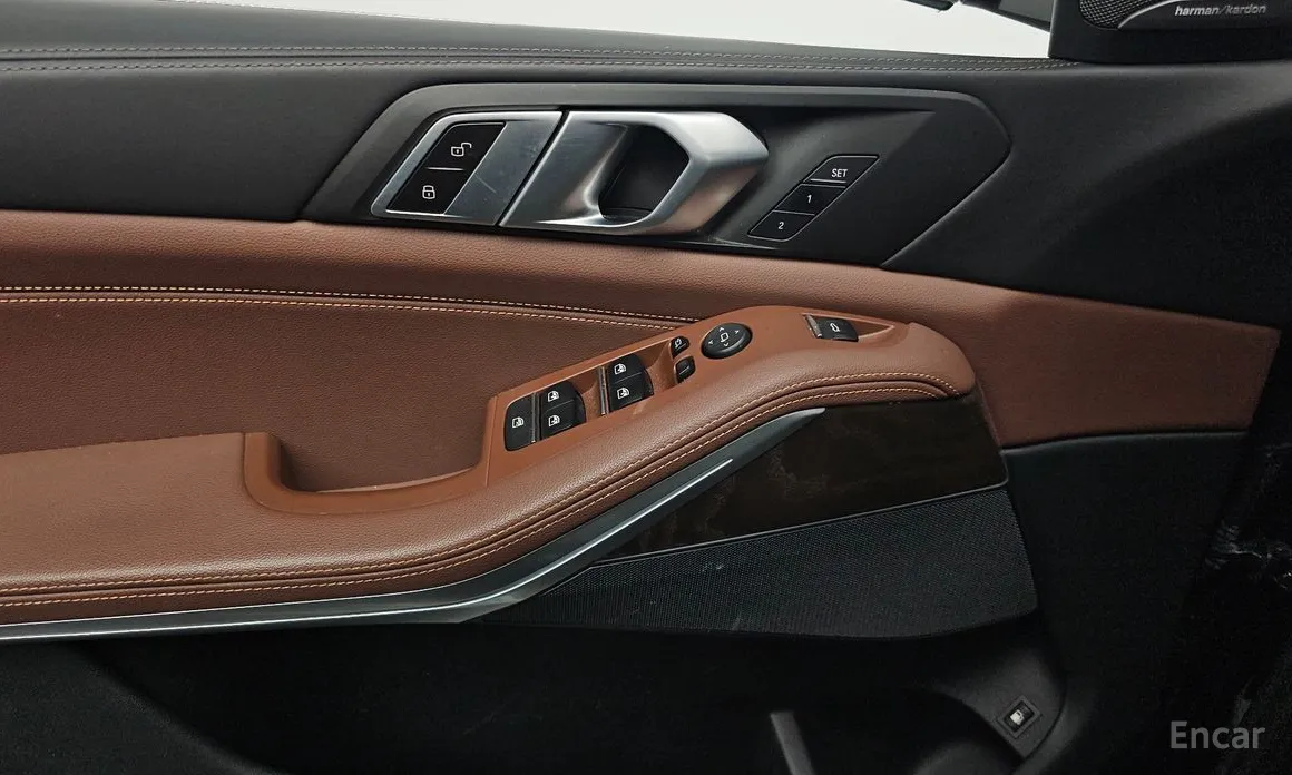 Фото 17 - BMW X5