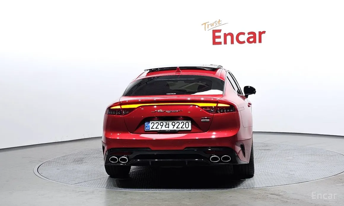 Фото 4 - Kia Stinger