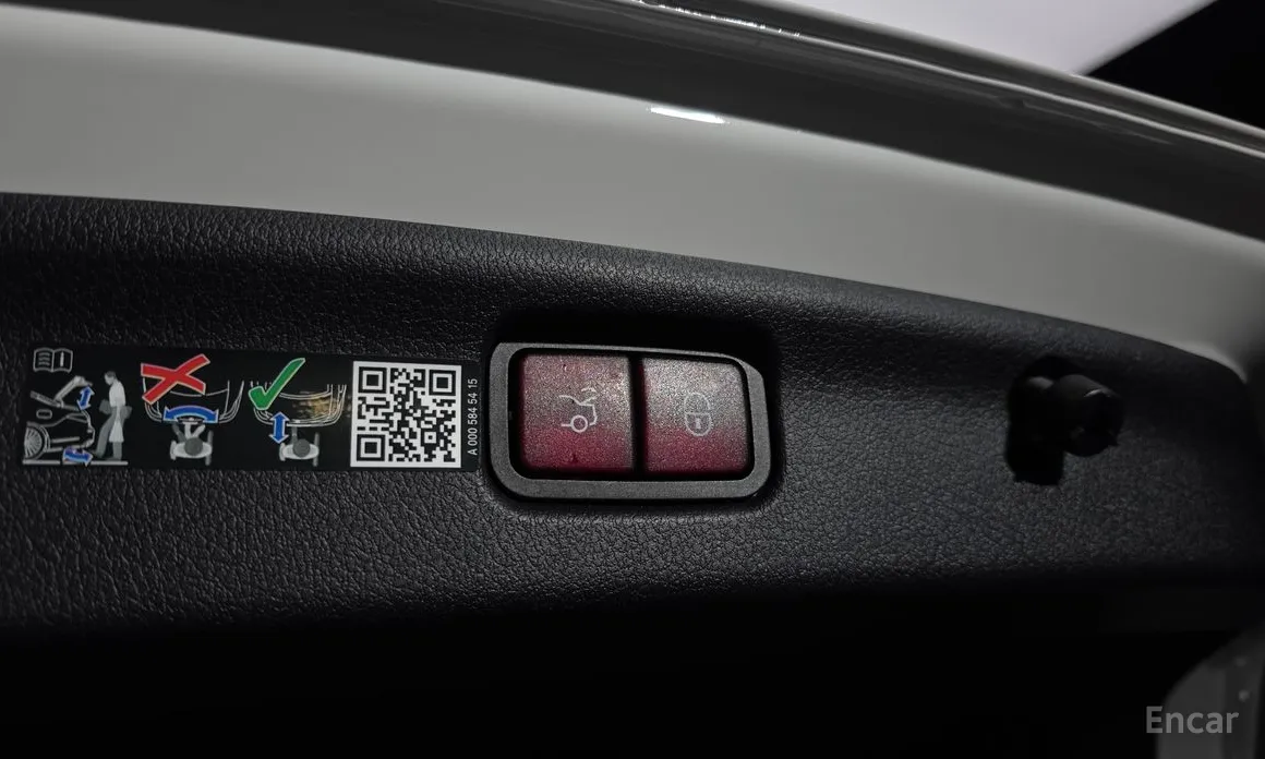 Фото 19 - Mercedes-Benz C-Class