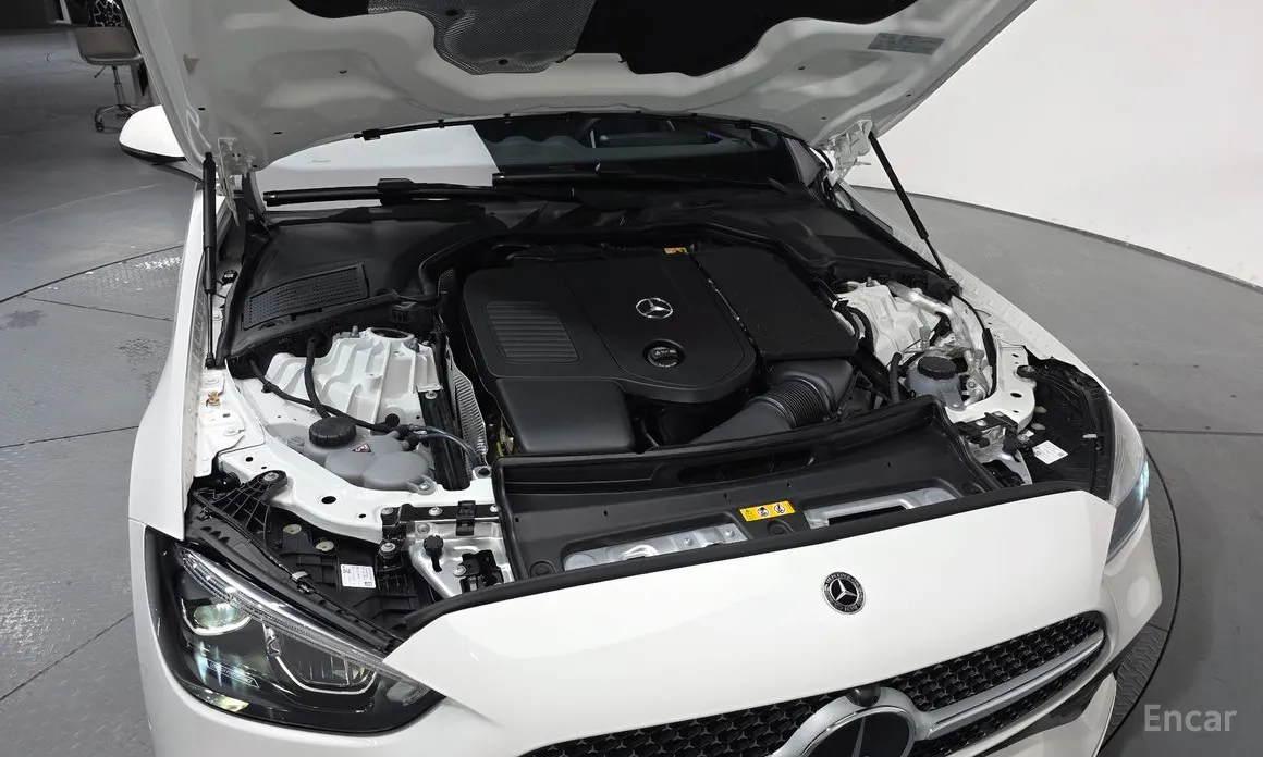 Фото 6 - Mercedes-Benz C-Class