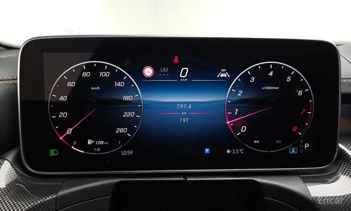 Фото 8 - Mercedes-Benz C-Class