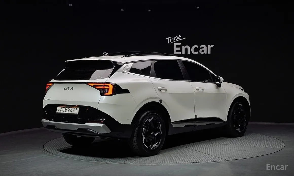 Фото 2 - Kia Sportage