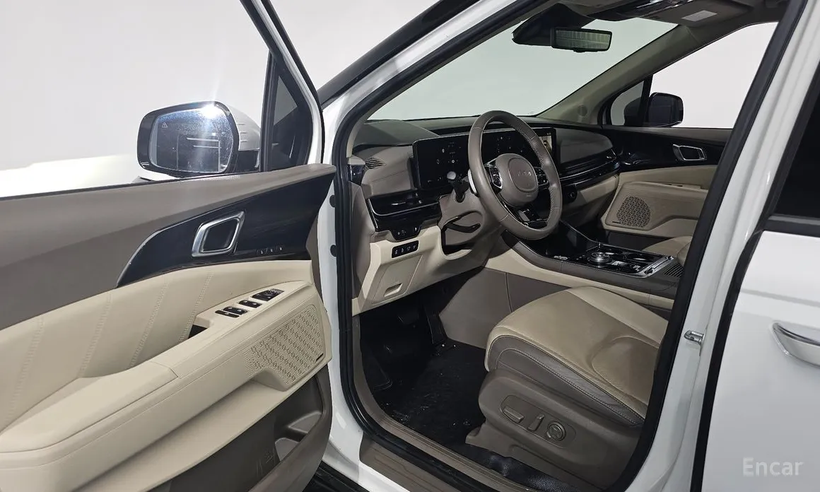 Фото 10 - Kia Carnival