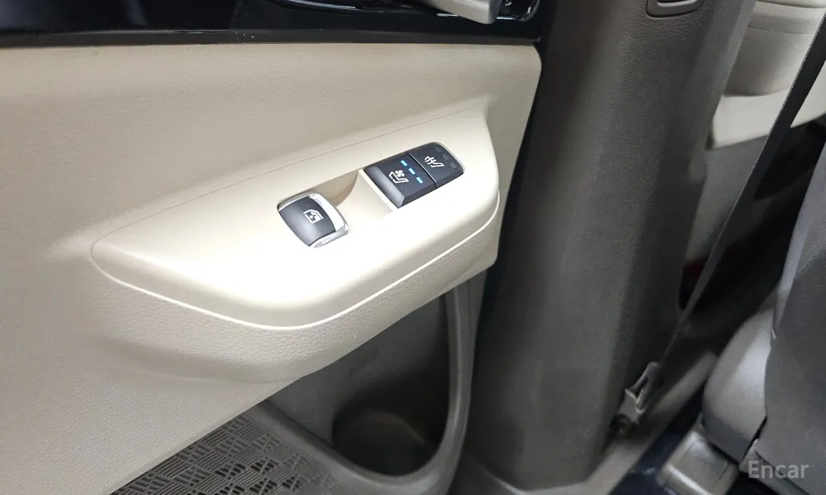 Фото 18 - Kia Carnival