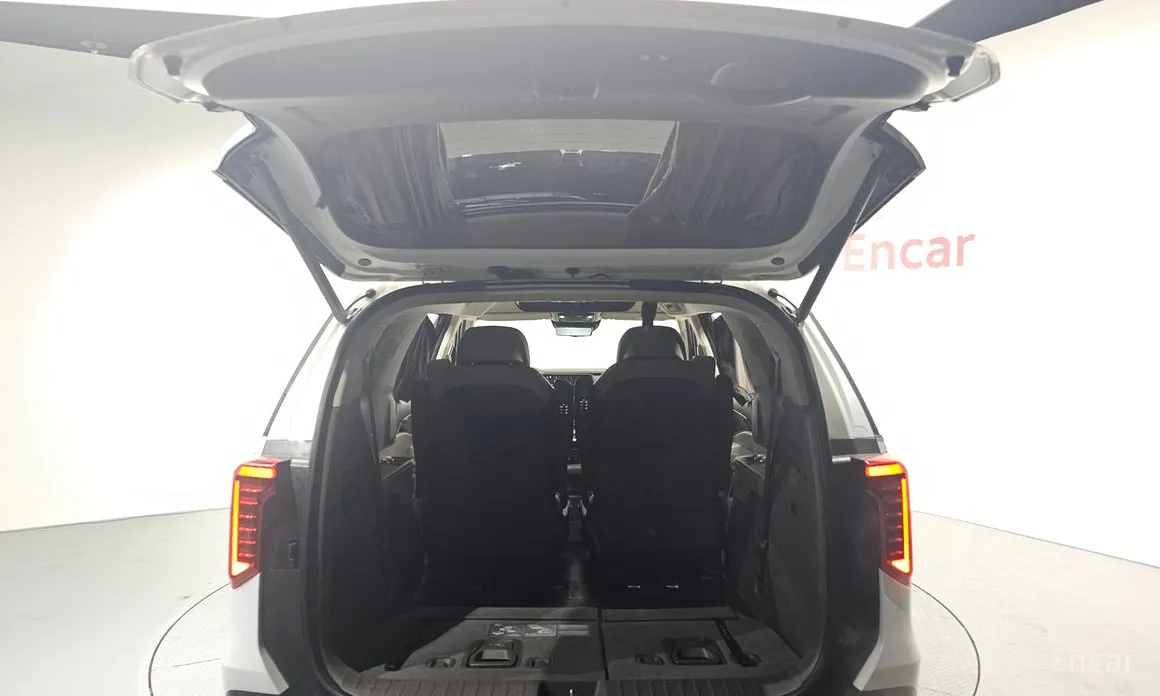 Фото 20 - Kia Carnival