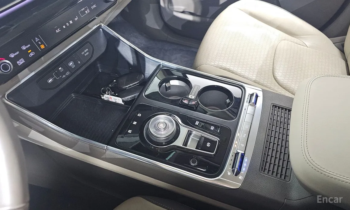 Фото 9 - Kia Carnival