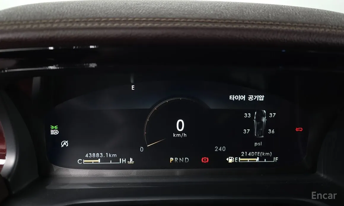 Фото 8 - Lincoln Aviator