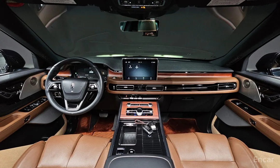 Фото 7 - Lincoln Aviator