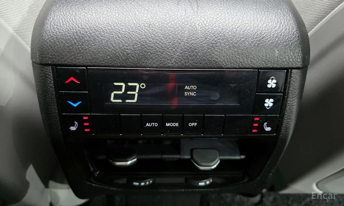 Фото 18 - Jeep Cherokee