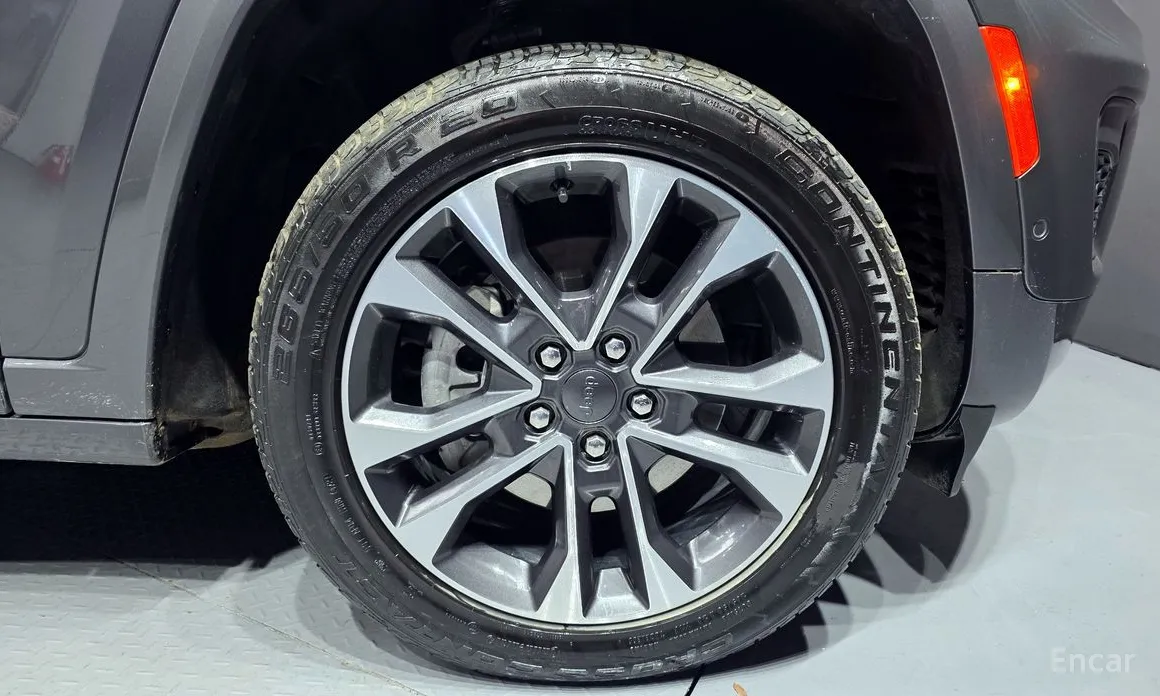 Фото 5 - Jeep Cherokee