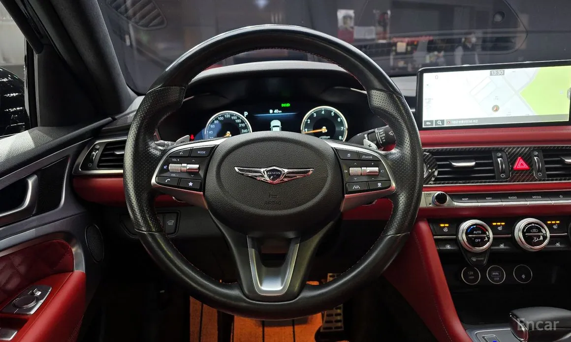 Photo 13 - Genesis G70