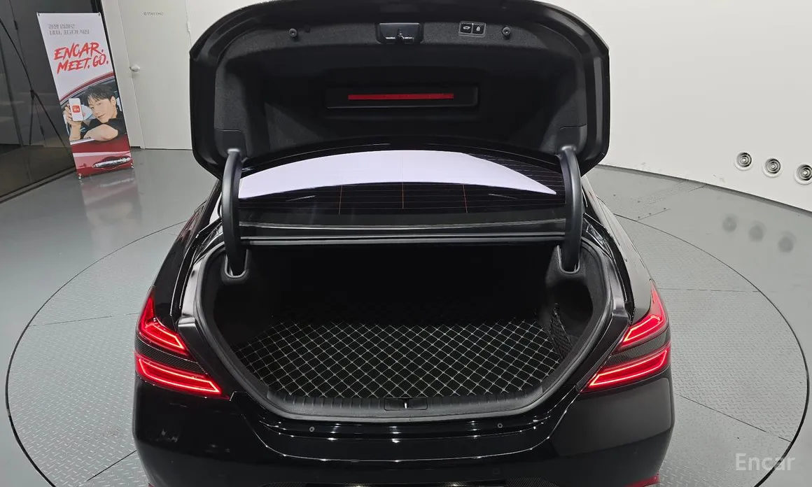 Photo 20 - Genesis G70