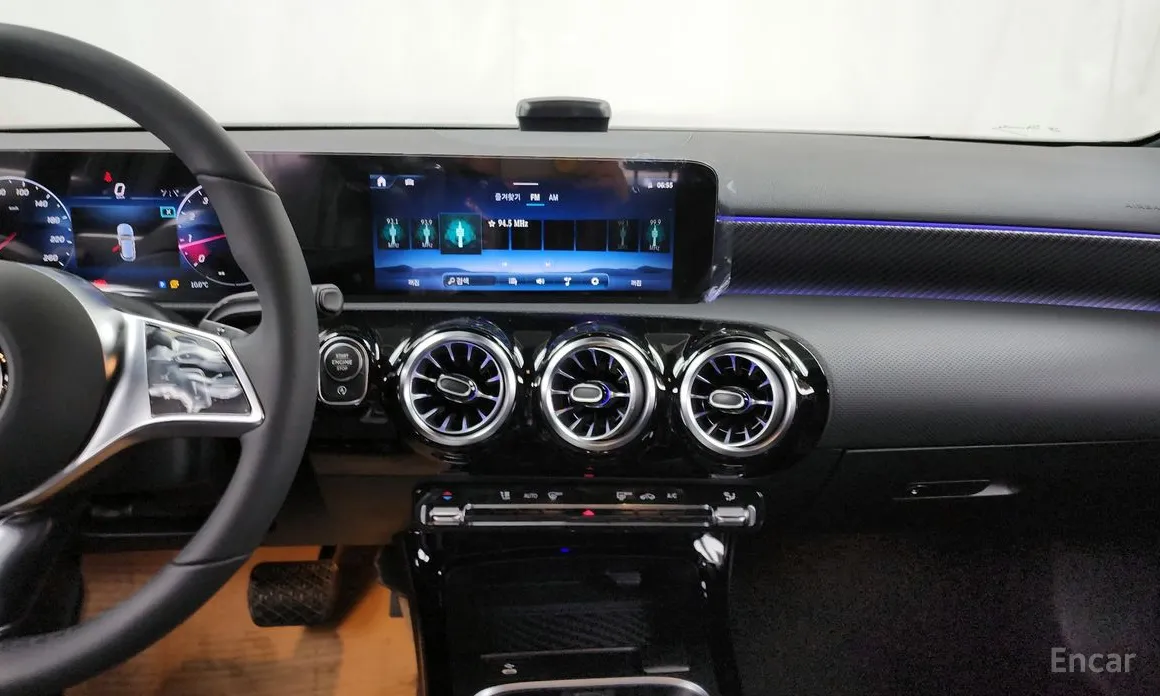 Фото 14 - Mercedes-Benz A-Class