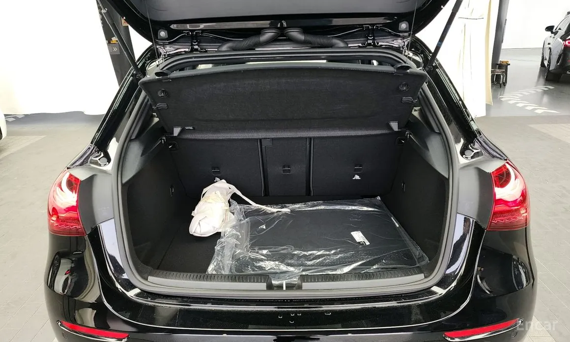 Фото 20 - Mercedes-Benz A-Class