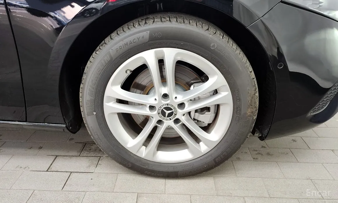 Фото 5 - Mercedes-Benz A-Class