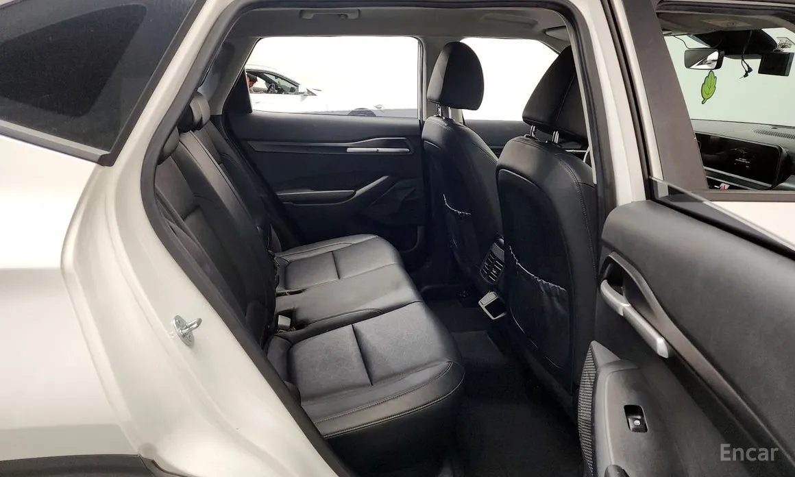 Фото 12 - Kia Seltos