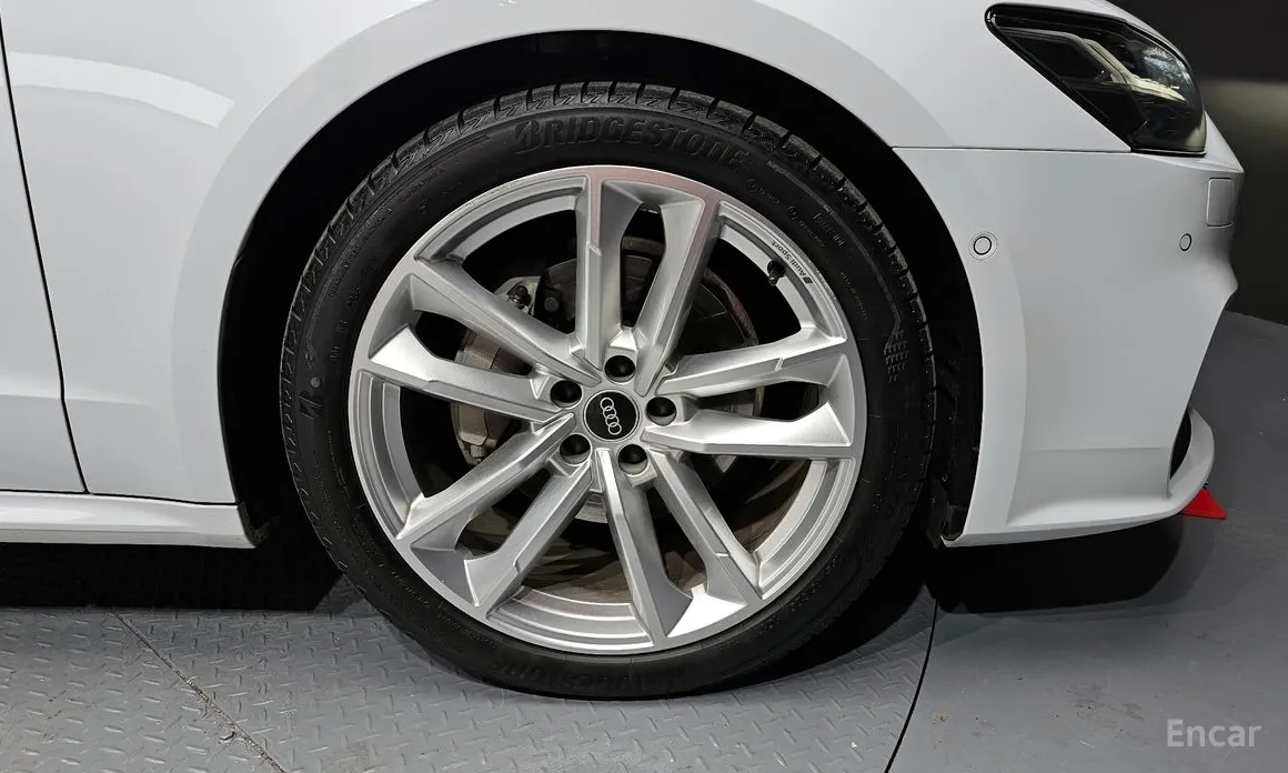 Фото 5 - Audi A7