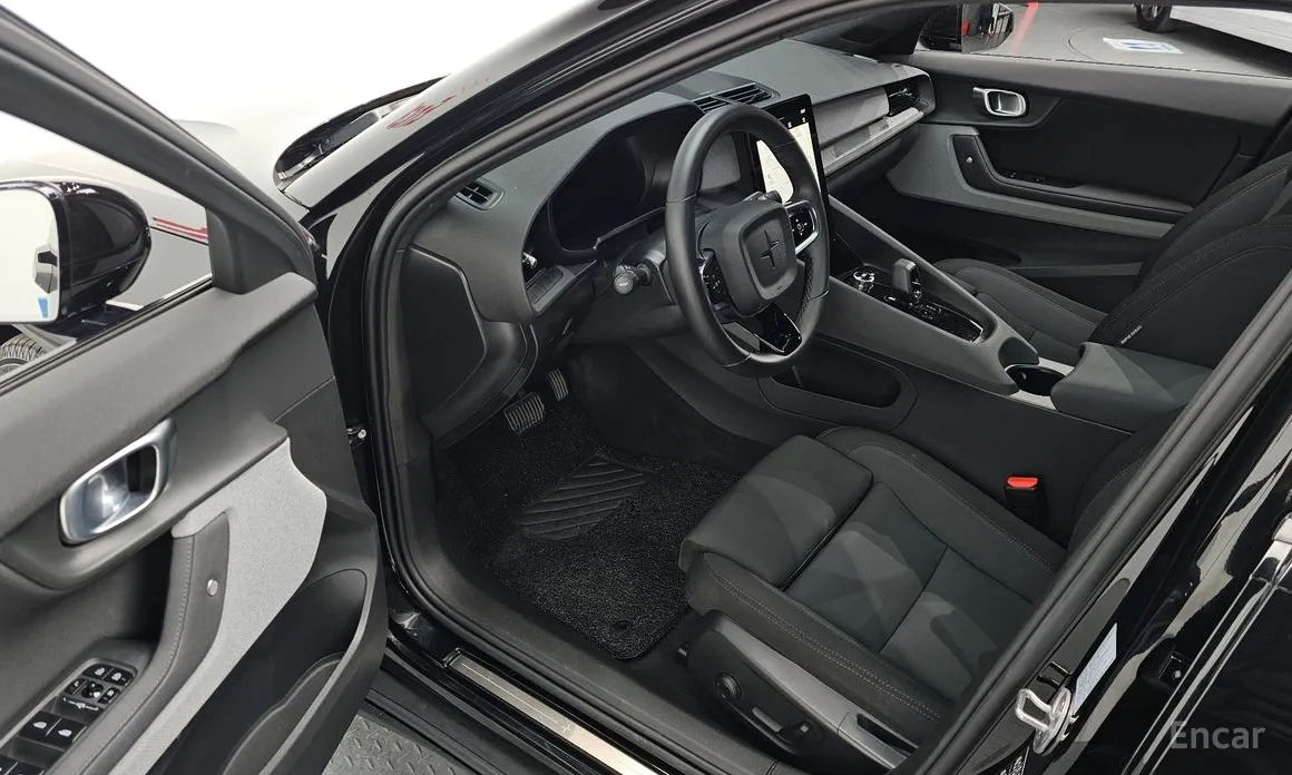 Фото 11 - Polestar 2